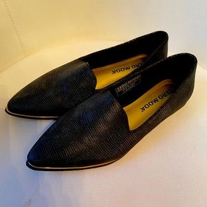 New size 7 vero moda black loafers